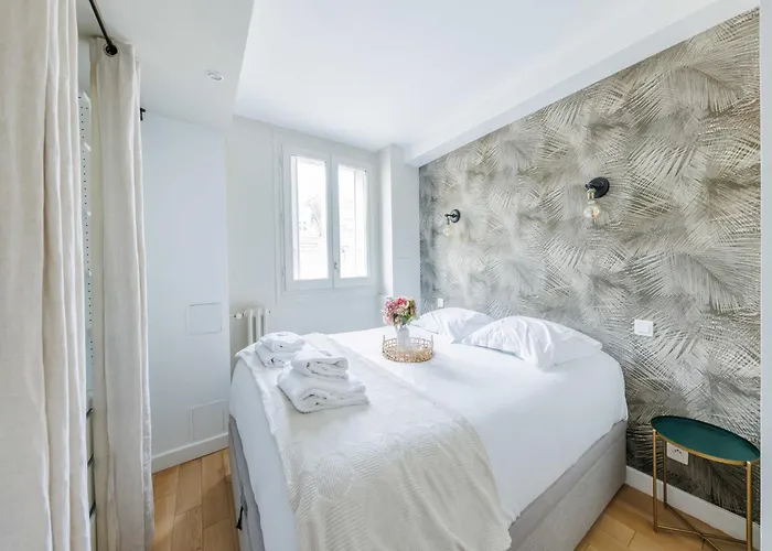 Charming - Porte D'asnieres - Mobility Lease 아파트